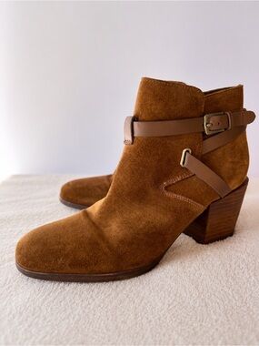 CARAMEL CAMEL SUEDE BLOCK STACKED HEEL ZIPPER ANKLE BOOTIES SIZE 7.5